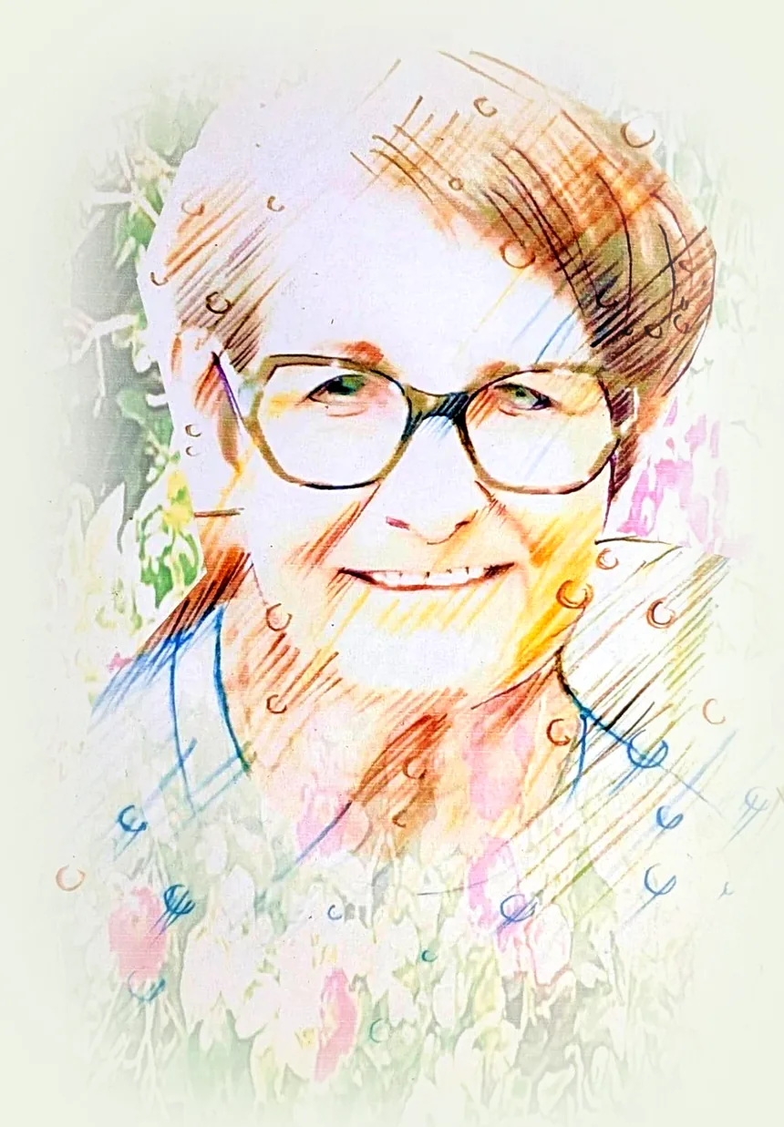 Buntstiftzeichnung von Brigitte: lächelnd, mit Brille, vor zarten Blumen.